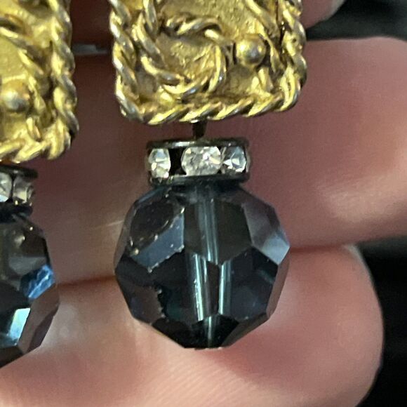 VTG Goldtone Twisted Scroll Rhinestone Czech Glass Bead Drop Clip On Earrings - Picture 5 of 7